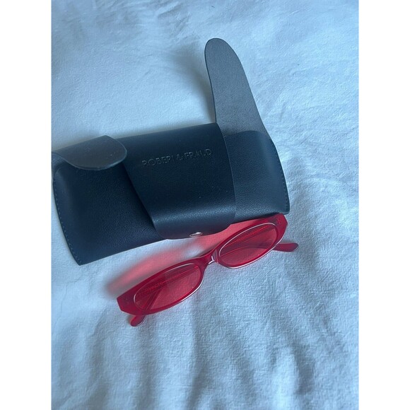 Roberi & Fraud Frances Sunglasses in Red - Picture 1 of 2